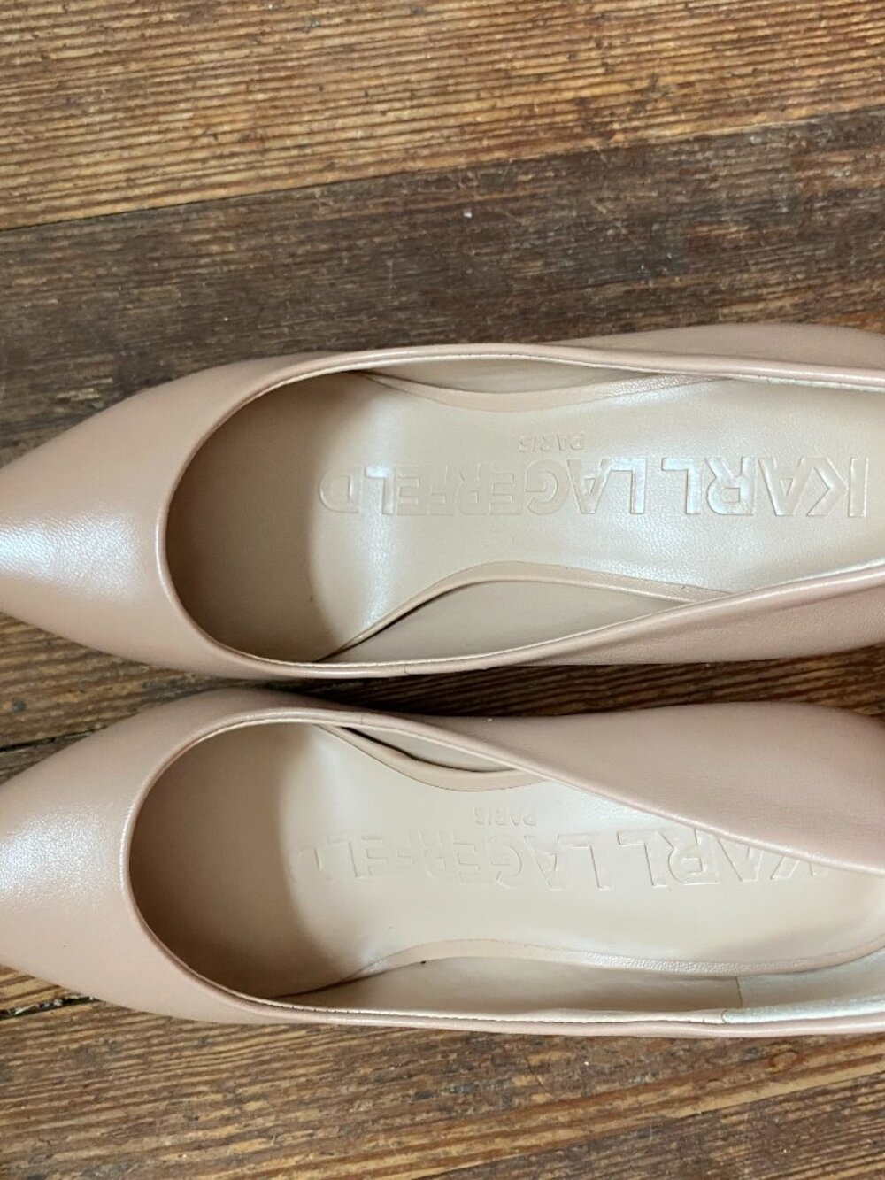Karl Lagerfeld Paris Glora Point Toe Leather Pumps  Nude Size 5
